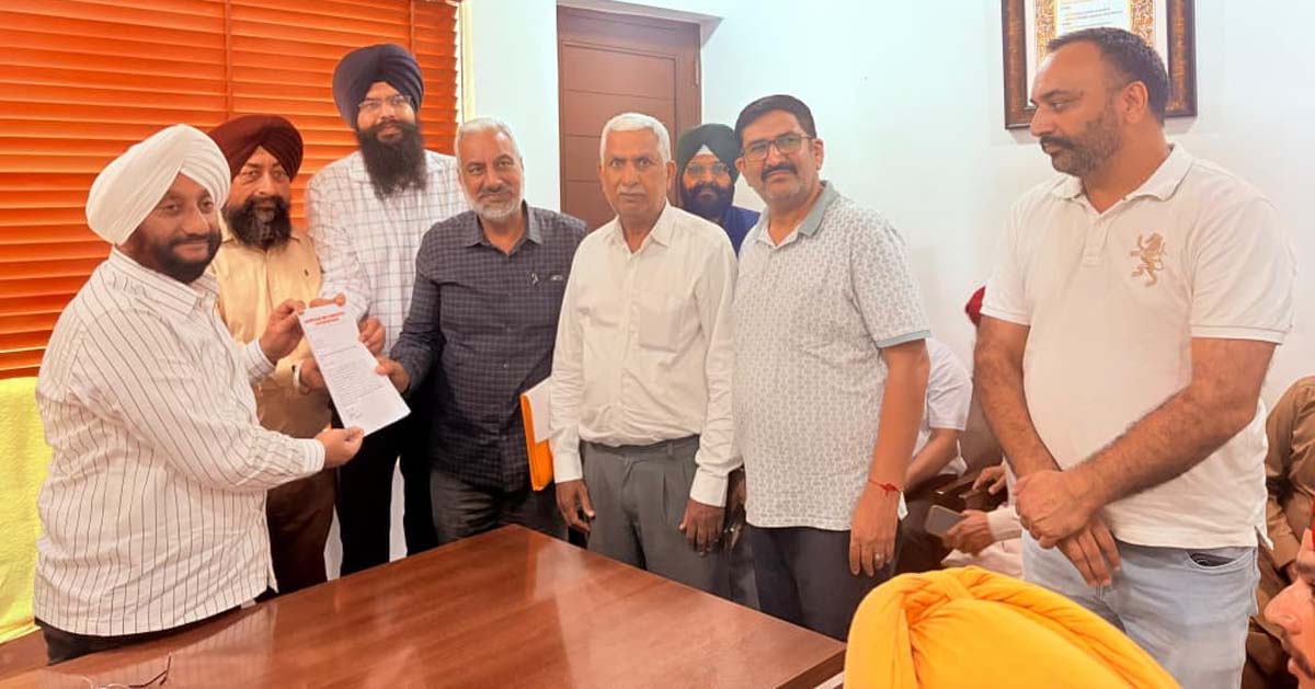 Booth and Basement Association delegation meets constituency MLA Kulwant Singh